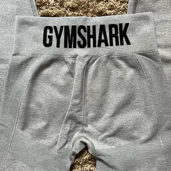 Gray gymshark workout leggings worn a few times - very comfortable and stretchy - Picture 2 of 3